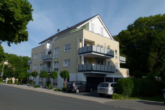 Mehrfamilienwohnhaus